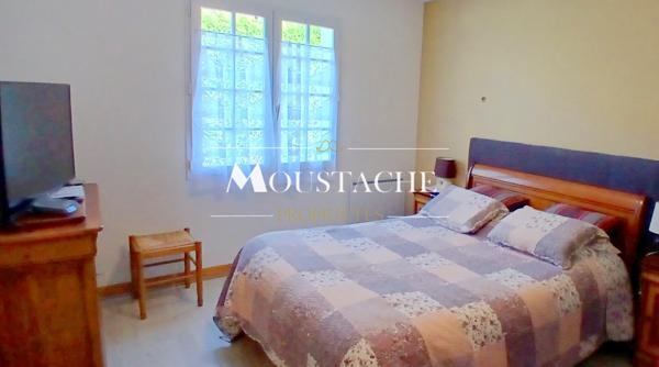 BELLE MAISON DE PLAIN-PIED - QUARTIER RECHERCHÉ EN CENTRE-VILLE -