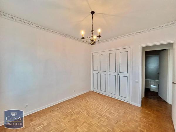 Appartement à louer 3 pièces 76.09m²