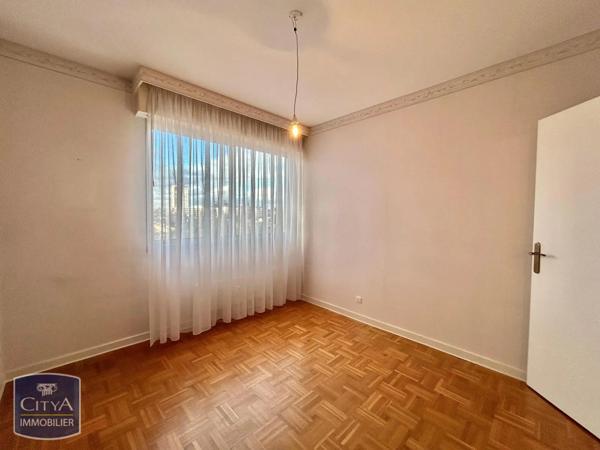 Appartement à louer 3 pièces 76.09m²