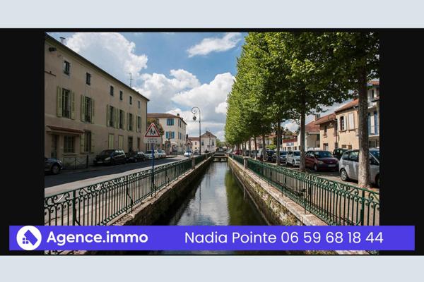 À vendre - Commerce de services situé à Vic-en-Bigorre (65500)