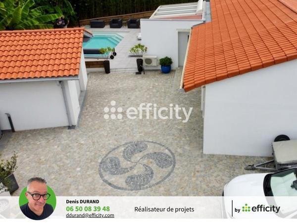 Maison
         4 pièces
        - 122 m² Bien prestige 648 000 € *