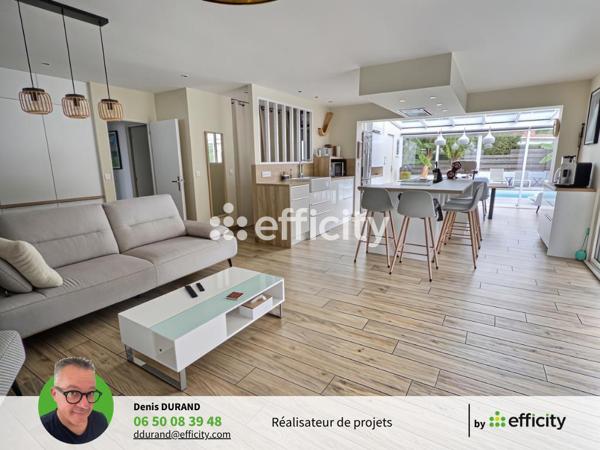 Maison
         4 pièces
        - 122 m² Bien prestige 648 000 € *