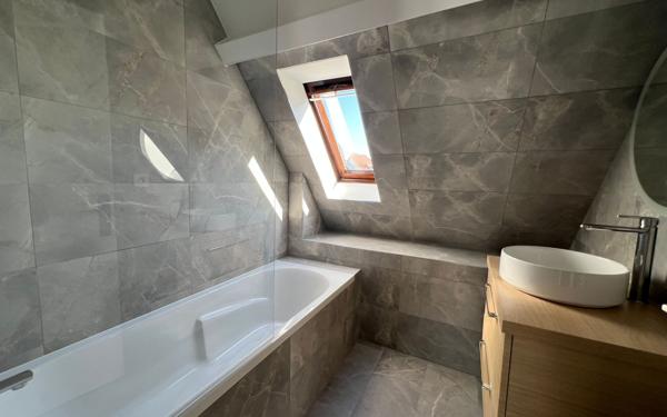 Appartement à vendre    3 pièces • 56,39 m2 Antony