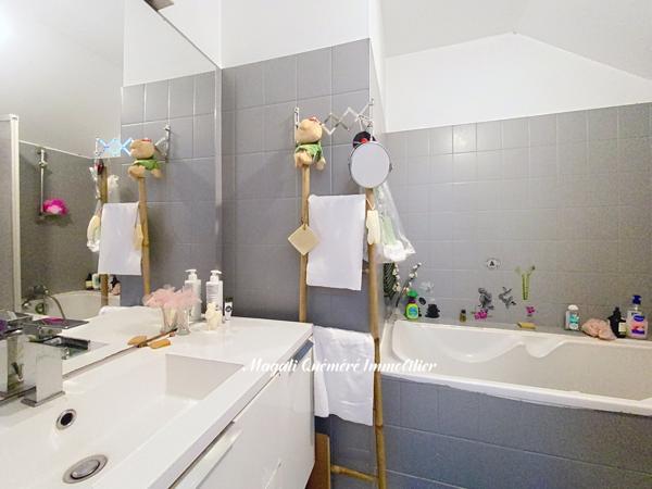 Bédée (35137) Maison 4 pièces centre de Bédée avec dépendances.