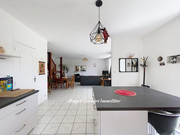 Bédée (35137) Maison 4 pièces centre de Bédée avec dépendances.