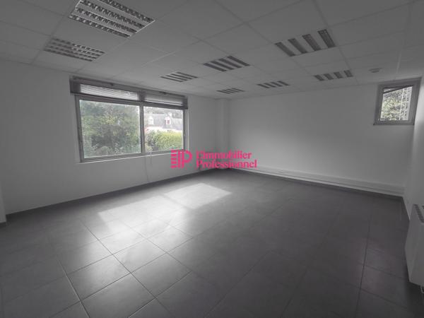 BUREAUX - 110 M2 - CONCARNEAU