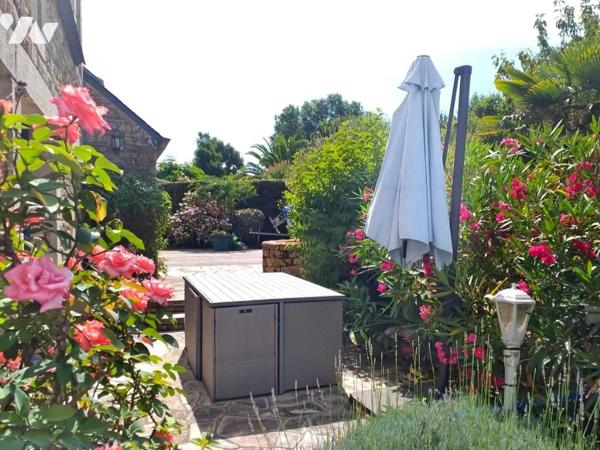 BADEN Toulindac Maison en pierres proche du Golfe