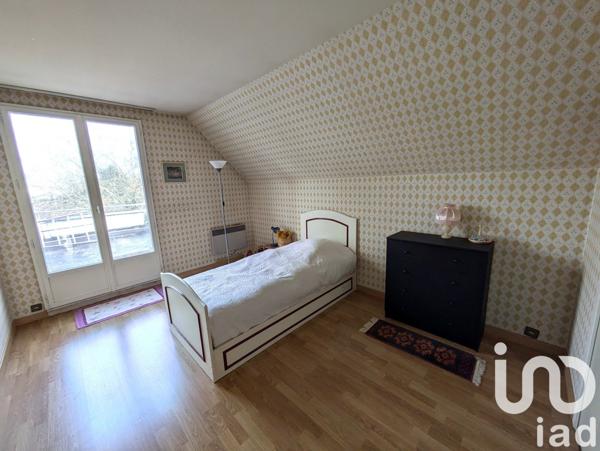 Maison 9 pièces de 216 m² à Gif-sur-Yvette (91190)