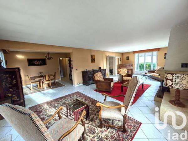 Maison 9 pièces de 216 m² à Gif-sur-Yvette (91190)