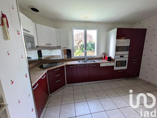 Maison 9 pièces de 216 m² à Gif-sur-Yvette (91190)