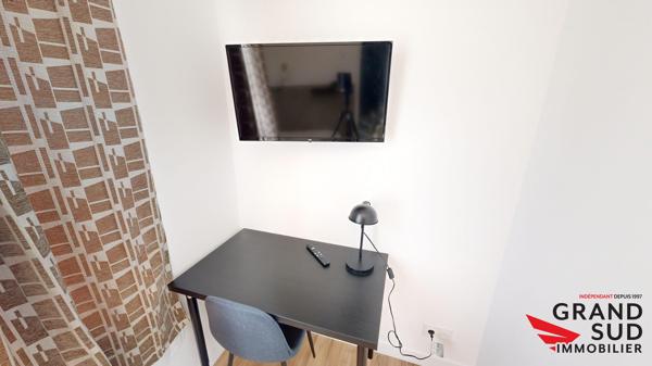 Chambre privée avec salle d'eau et wc privatif