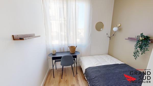 Chambre privée avec salle d'eau et wc privatif