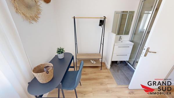 Chambre privée avec salle d'eau et wc privatif