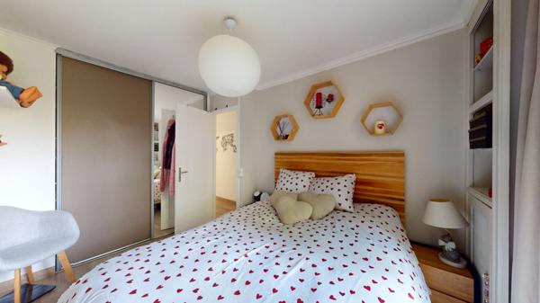 Appartement Clamart 3 pièce(s) 55.65 m2 ; Balcon ; Calme ; Gardien ; Commerces ; Ecoles