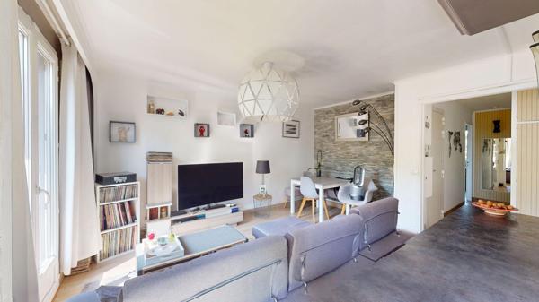 Appartement Clamart 3 pièce(s) 55.65 m2 ; Balcon ; Calme ; Gardien ; Commerces ; Ecoles