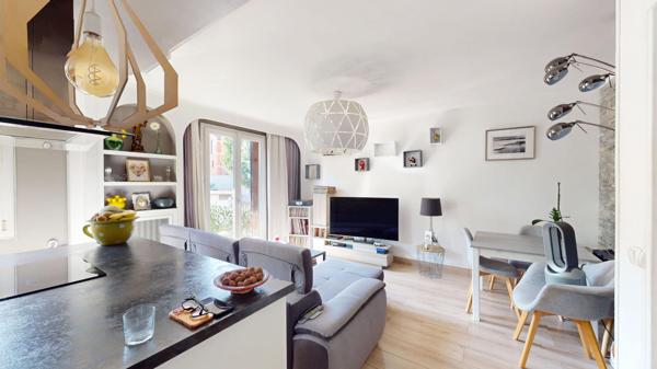 Appartement Clamart 3 pièce(s) 55.65 m2 ; Balcon ; Calme ; Gardien ; Commerces ; Ecoles