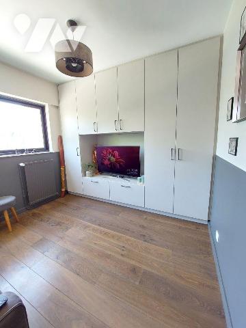 A VENDRE - RENNES (35)  T4 de 98 m² + grand garage + cave + terrasse SUD.
Dans une résidence d...