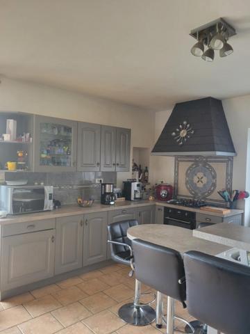 MAISON DE CHARME HARMONISEE PAR UN CHALET AU FOND DU JARDIN