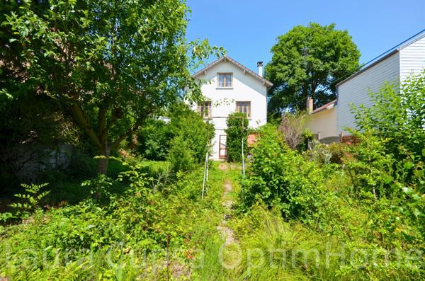 LE CHESNAY - MAISON 115 M² HABITABLES - 126 M² UTILES - 169 M² AU SOL - A RENOVER - TERRAIN 454 M²