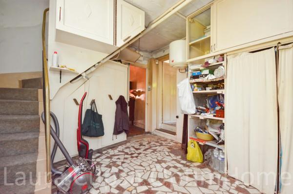 LE CHESNAY - MAISON 115 M² HABITABLES - 126 M² UTILES - 169 M² AU SOL - A RENOVER - TERRAIN 454 M²