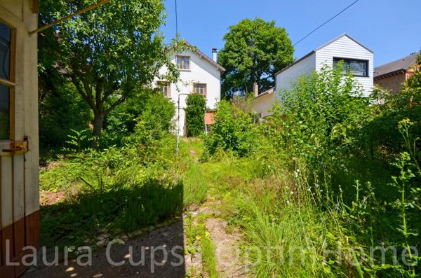 LE CHESNAY - MAISON 115 M² HABITABLES - 126 M² UTILES - 169 M² AU SOL - A RENOVER - TERRAIN 454 M²