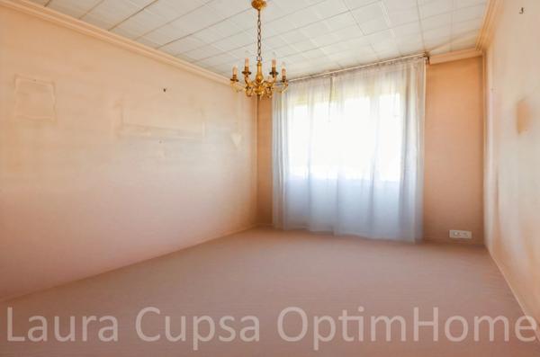 LE CHESNAY - MAISON 115 M² HABITABLES - 126 M² UTILES - 169 M² AU SOL - A RENOVER - TERRAIN 454 M²