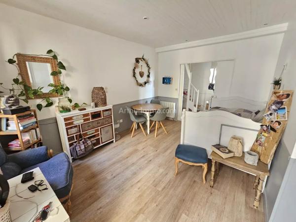 Vente                                                      Maison
                        
                     2 pièces                      35 m2                     à Guingamp