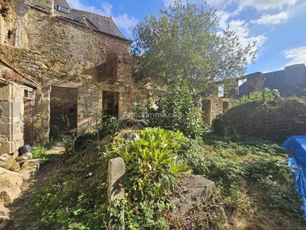 Vente                                                      Maison
                        
                     2 pièces                      35 m2                     à Guingamp
