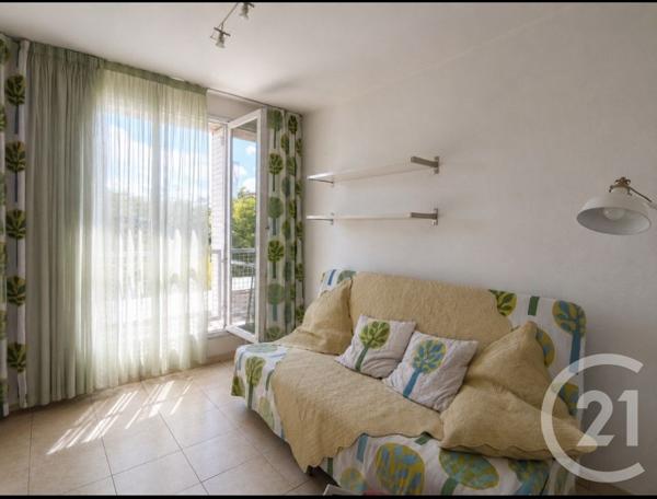 Appartement T4 à vendre  4 pièces - 66,70 m 2   MARSEILLE  - 13012