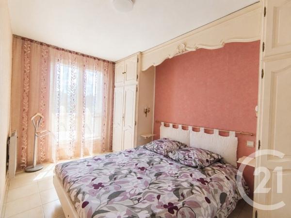 Appartement T4 à vendre  4 pièces - 66,70 m 2   MARSEILLE  - 13012