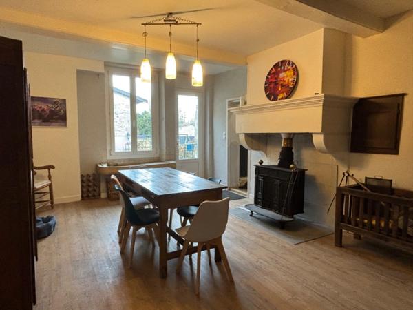 MAISON DE VILLAGE - 3 CHAMBRES - GARAGE - 130m2