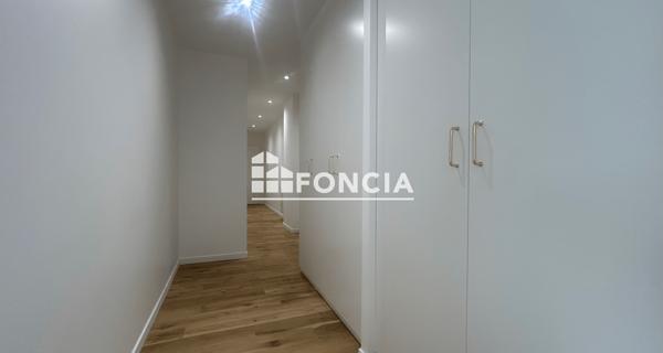 Location Appartement meublé 5 pièces 120.15 m² - Chatou 78400