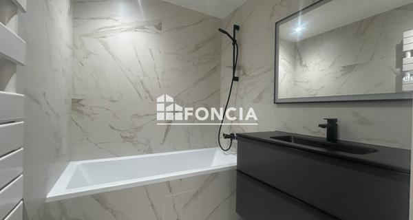 Location Appartement meublé 5 pièces 120.15 m² - Chatou 78400