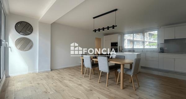 Location Appartement meublé 5 pièces 120.15 m² - Chatou 78400