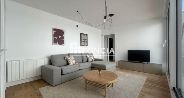 Location Appartement meublé 5 pièces 120.15 m² - Chatou 78400