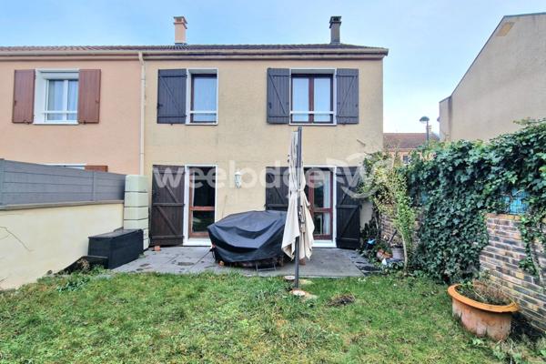Maison à vendre 5 pièces de 93 m² à Plaisir