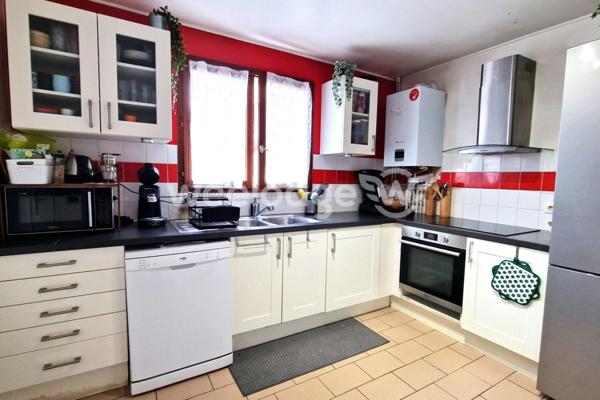 Maison à vendre 5 pièces de 93 m² à Plaisir