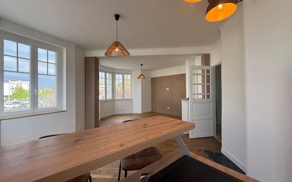 Appartement à louer    2 pièces • 59 m2 Laon
