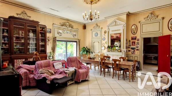 Maison à vendre 9 pièces 220 m² Louverné