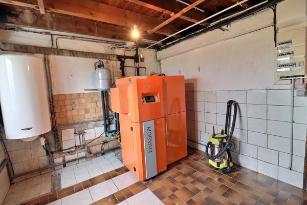 Landerneau (29800) A VENDRE MAISON DE TYPE 5 SUR TERRAIN DE 430 m2