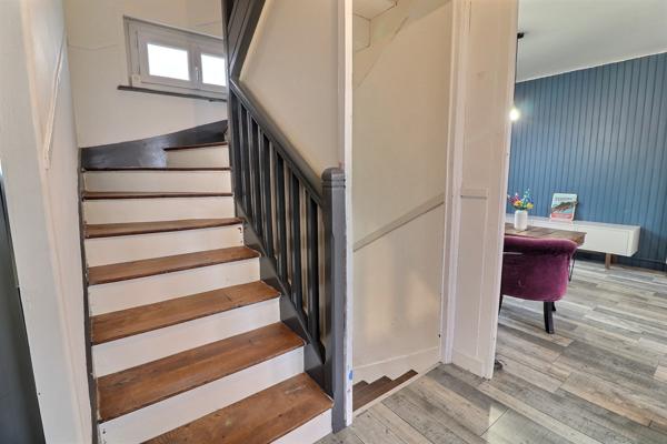 Landerneau (29800) A VENDRE MAISON DE TYPE 5 SUR TERRAIN DE 430 m2