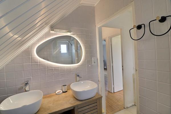 Landerneau (29800) A VENDRE MAISON DE TYPE 5 SUR TERRAIN DE 430 m2