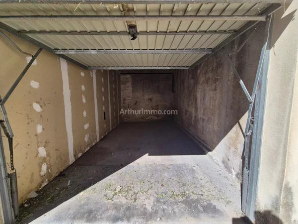 Location Garage 15 m2 à Le Luc