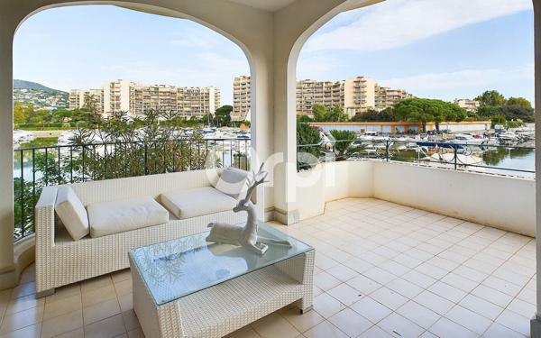 Appartement à vendre    3 pièces • 80,50 m2 Mandelieu-la-Napoule