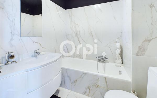 Appartement à vendre    3 pièces • 80,50 m2 Mandelieu-la-Napoule