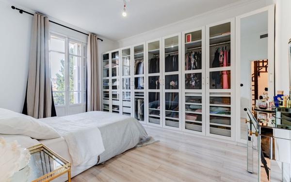 Maison à vendre    6 pièces • 155 m2 Nice