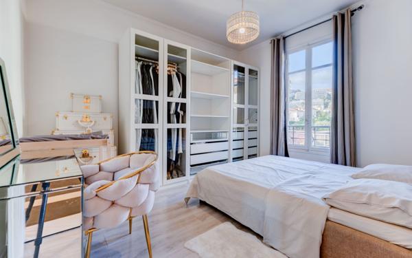 Maison à vendre    6 pièces • 155 m2 Nice