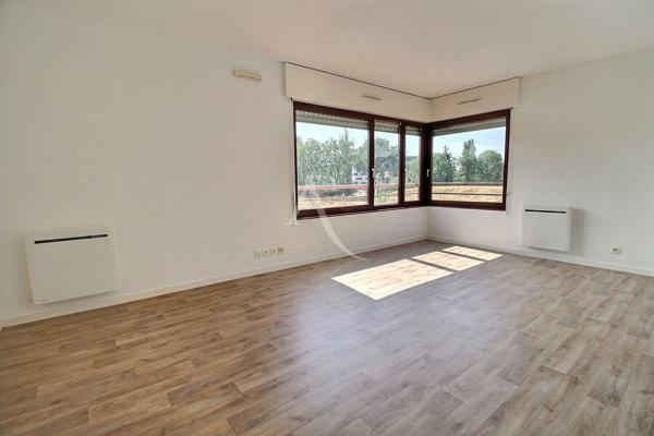 Appartement Maurepas 2 pièces de 51 m2 avec parking sous-sol