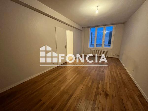 Location Appartement 3 pièces 72 m² - APPARTEMENT 11 Niort 79000