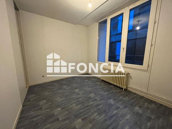 Location Appartement 3 pièces 72 m² - APPARTEMENT 11 Niort 79000